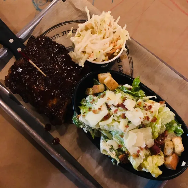 🇨🇦 Victoria Food Diary #23｜Montana’s BBQ & Bar