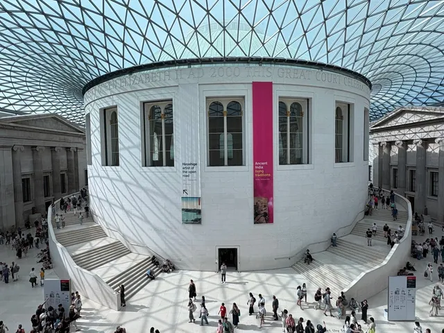 My First London Trip: 5-Day Adventure & Lessons Learned! ✈️