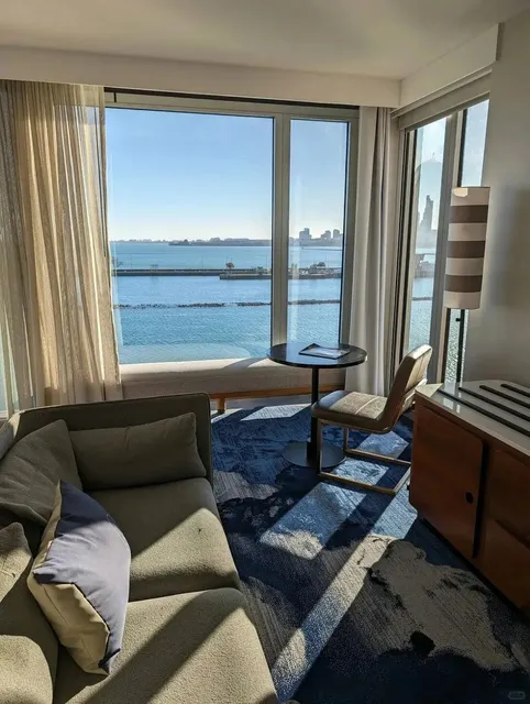 🏨 Sable at Navy Pier Chicago, Curio Collection by Hilton