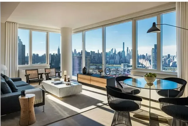 🌟 Why Everyone Loves Jackson Park in LIC, New York(2) 🌟