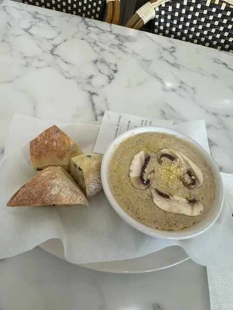 ATL Bakery | Banana Latte & Red Bean Butter Croissant 🥐☕