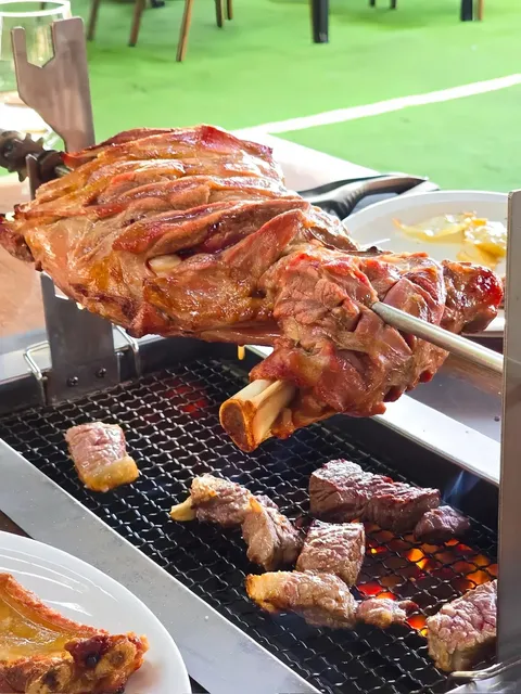 Tenerife's Legendary Restaurant: A Must-Visit for Food Lovers! 🏆