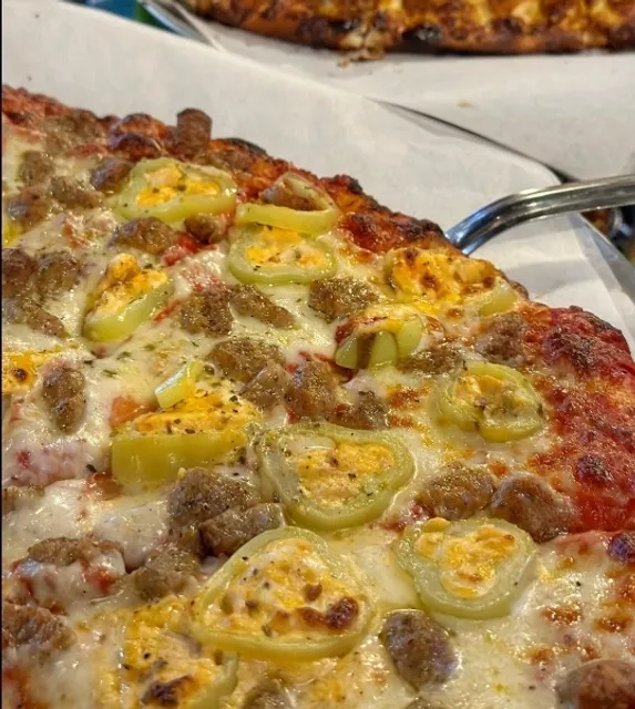 Imperial Pizza in Buffalo Makes Me Homesick! 🍕