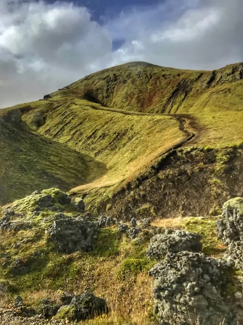 Laugavegur Trek: A 4-Day Highland Odyssey