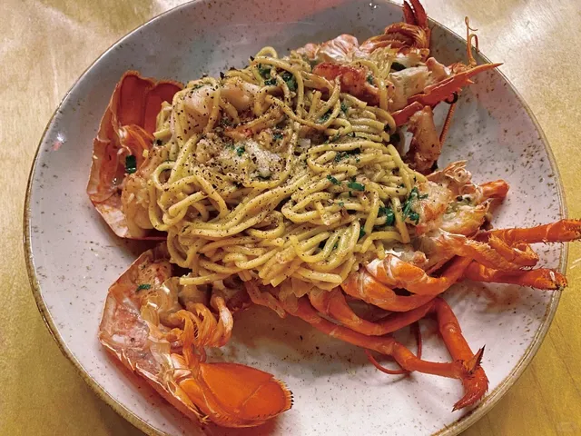 New York's Hidden Seafood Gem 🦞