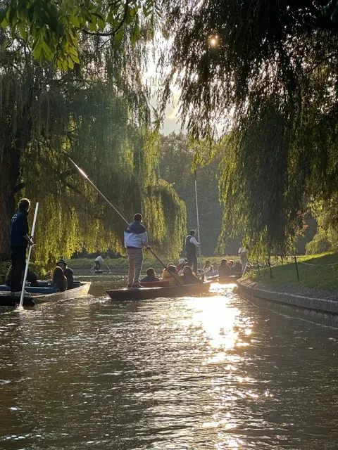 🇬🇧 Cambridge Day Trip: Itinerary & Pitfalls 🚣‍♂️💥