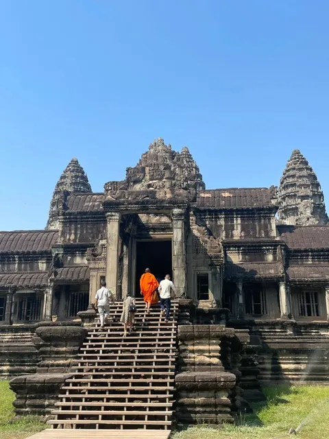 🇰🇭 Cambodia Travel Guide: Phnom Penh 