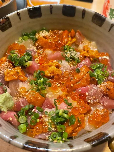 🇨🇦 Toronto's Hidden Gem: New Retro's Legendary Uni Bowl  