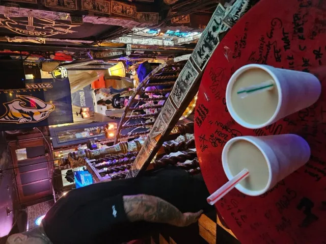 You HAVE to Go to Doc Hollidays! 🎸🥃