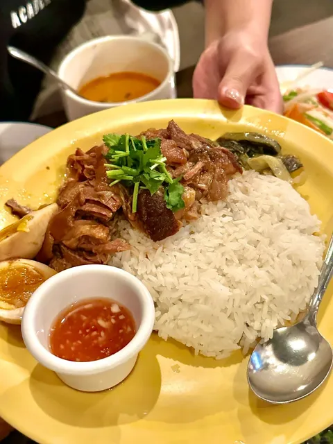 No wonder it's considered the best Thai restaurant in Chicago!🥹