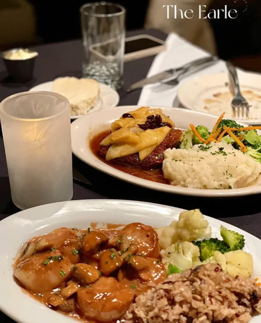 A good restaurant date that was delayed by the booking