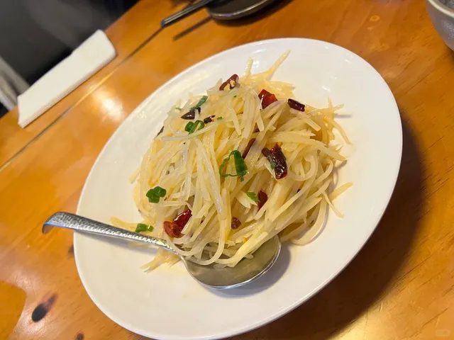 🇺🇸 Vancouver-Origin Hunan Food + Unlimited Ice Cream