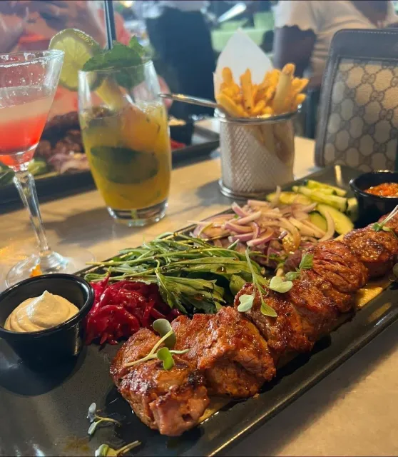 Amazing Food & Vibes! 🌟