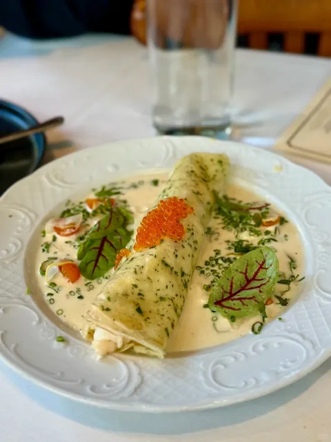 Eating Pistachio Croissants in Chicago 🥐 Makes My Whole Day!