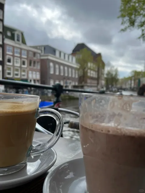 A Cozy Haven in Bergen op Zoom: The Perfect Café Escape ☕🌞