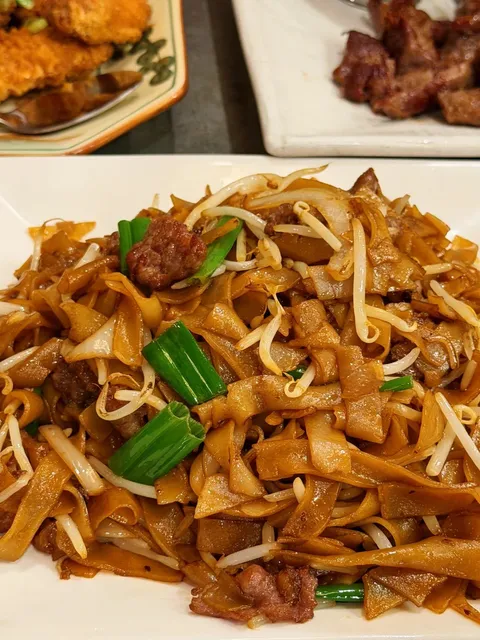 Sunday Bistro: Classic HK-Style Eats for $20! 🍛💥