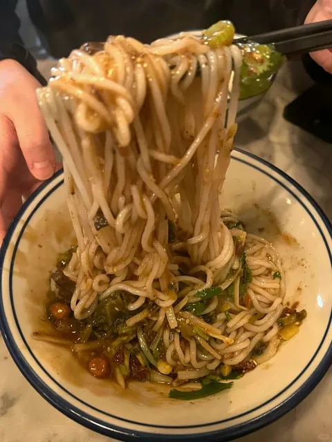 ​​Hainan-Style Rice Noodles & Coconut Dessert in London 🍜🥥​​