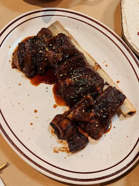 Jing Li | Cozy Winter Feast 🍶