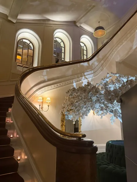 A Beautiful & Enchanting Hotel – With One Seasonal Caveat! 💫