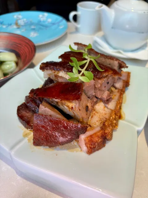 A Five-Star Experience Without the Five-Star Price! 🌟