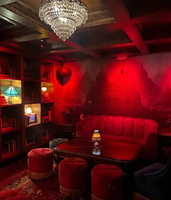 New York Speakeasy Bar 🌟