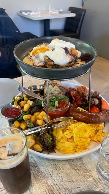 🇨🇦 ​​NextDoor Restaurant in Toronto's Historic Unionville​​ 🍴✨