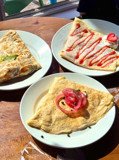 Pink Pony Cafe｜Not Quite Crêpes But Delicious Anyway!
