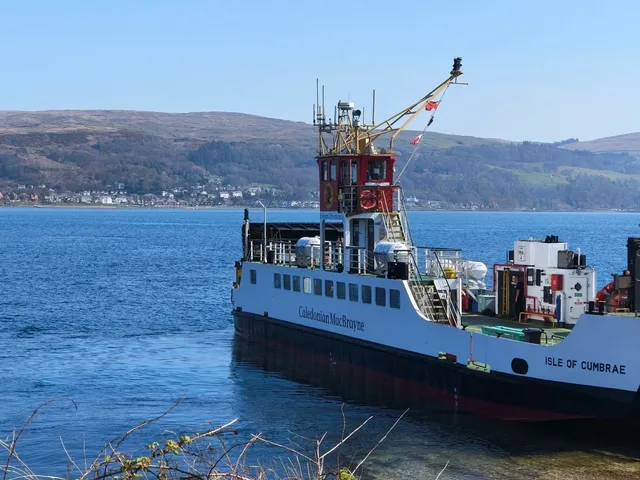 🏴󠁧󠁢󠁳󠁣󠁴󠁿 Spring Escape to Largs | We Saw Dolphins!!! 🐬