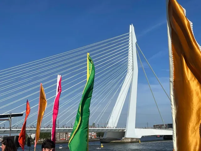 🇳🇱 Rotterdam Day Trip: Where Urban Edge Meets Waterfront Magic! 🌆✨