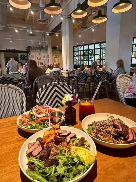 Dallas Brunch 🌸 Flower Child: Healthy and Tasty