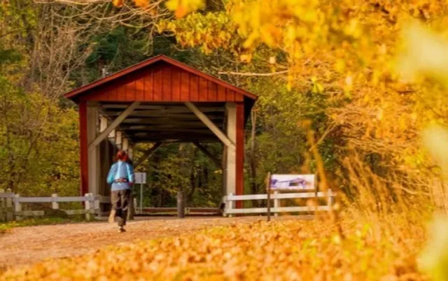 Cleveland Metroparks | The "Emerald Necklace" of Northeast Ohio🌳