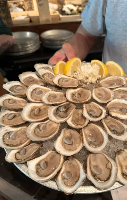 Toronto Oyster Truth Bombs | Pearl Diver – $1 Oysters That Don’t Suck 