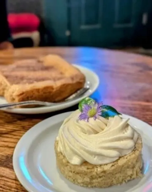 🧁The Butterwood Bake Consortium |A Whimsical Haven of Artisanal Cakes