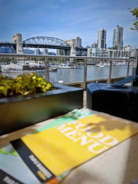 🇨🇦 ​​Oceanview Dining at Granville Island's Tap & Barrel Bridge​​ 🌊