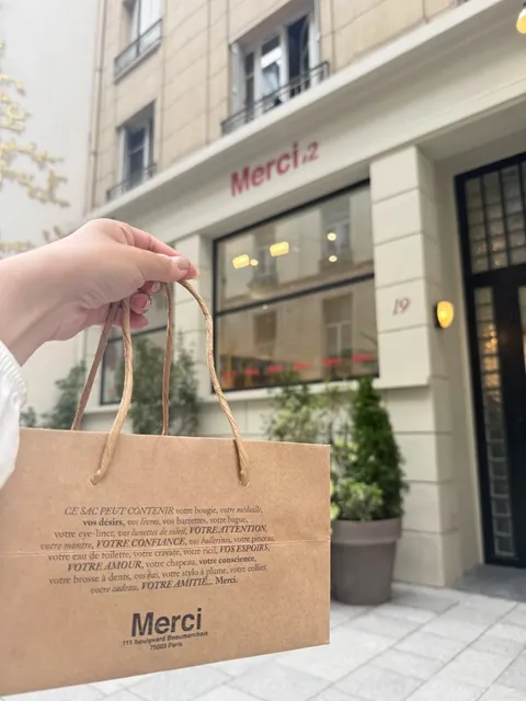 🇫🇷 My First-Day Paris Souvenir Haul! ✨