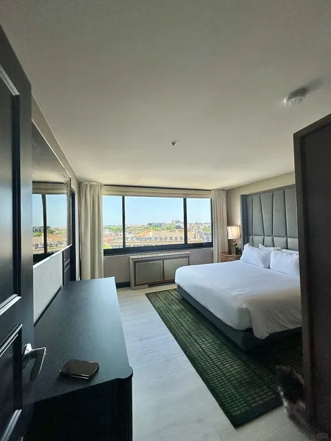 Didn’t Expect a Hotel to Be So Comfortable and Affordable 😭✨