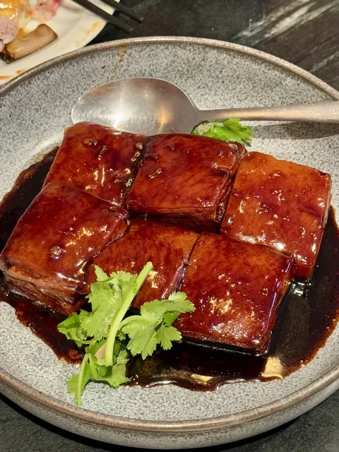 The recommended braised pork by my friend was indeed addictive