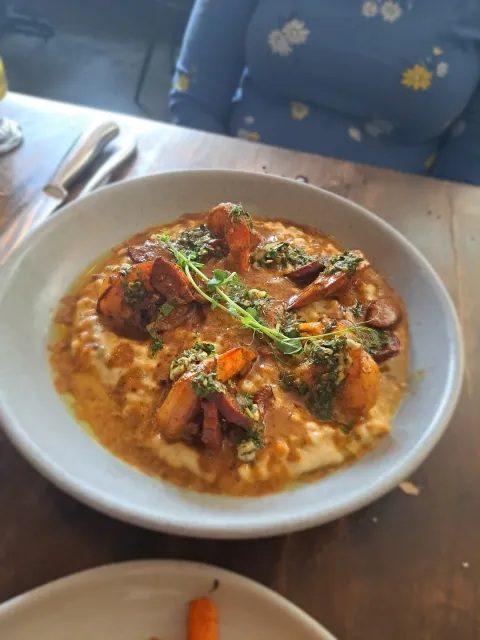 An Amazing Brunch Experience! 🍳🌸