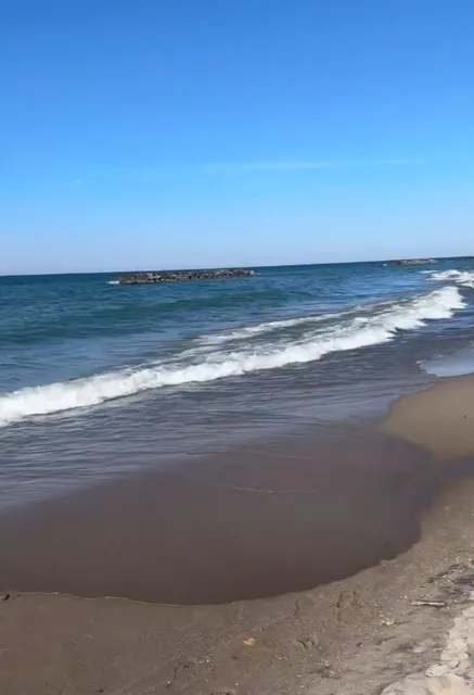 🏖️ Erie Beach – Your Lakeside "Ocean" Retreat on the Great Lakes