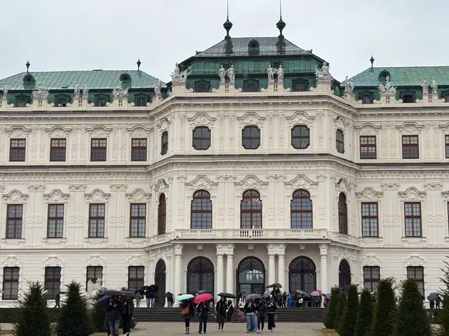  Vienna Day Trip from Munich: The Perfect Itinerary! 🚆✨