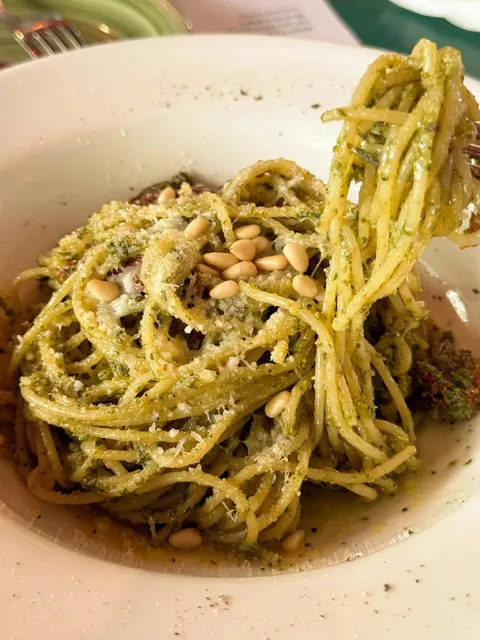 ✔️ Exploring: 📍 Frankfurt - Pizzeria Calma Caos 🍕