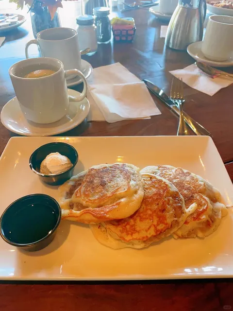 Phoenix Delicacies | Pancake Stuffed with Sausage at the Golf Club