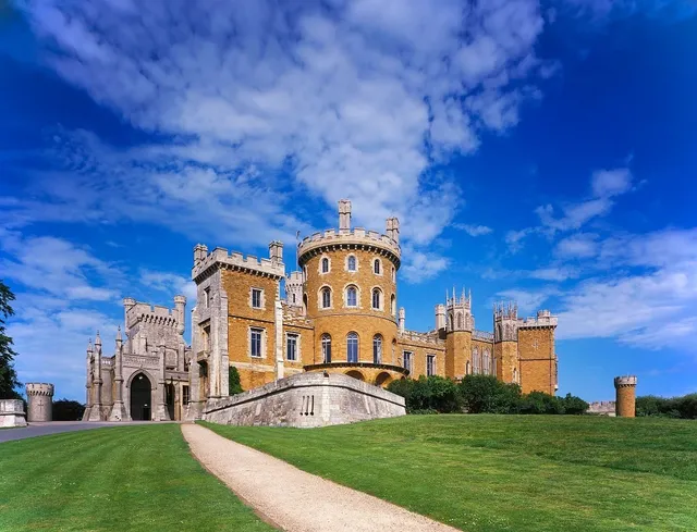 🇬🇧 Leicester, UK: Where History Meets Modern Flair! 🏰🚀