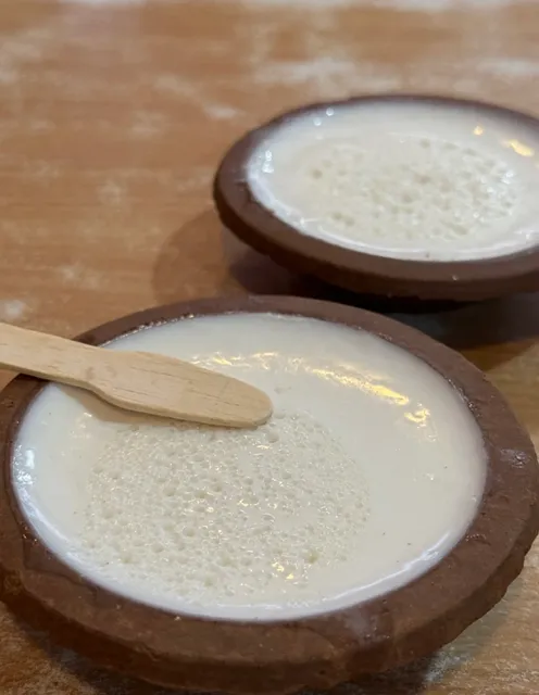 Ju Ju Dhau “Piggy Head” — Who Can Resist This 4-Yuan Bowl of Creamy 