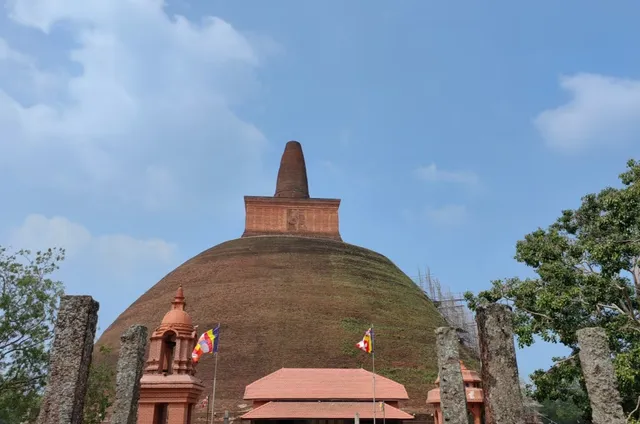 Anuradhapura · Abhayagiri Vihara | Sri Lanka 🇱🇰