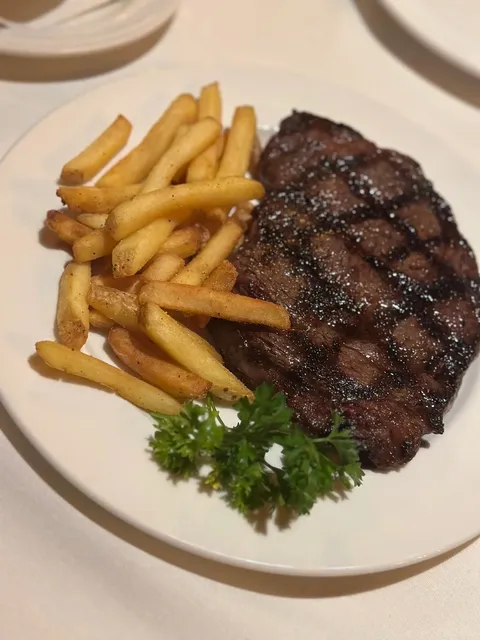 🇨🇦 Calgary: The Gateway to Banff, Canada