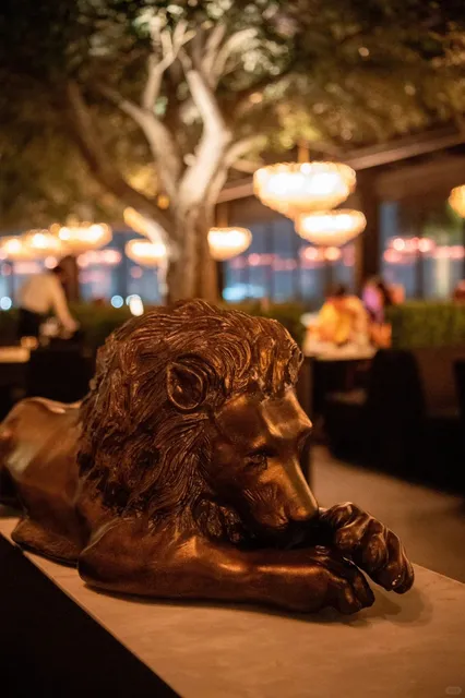 🇺🇸 Magical Vibes Alert! | Dining at R.H. Jacksonville