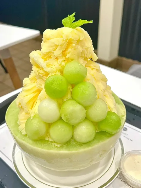 Refreshing and Not Overly Sweet Snow Ice 