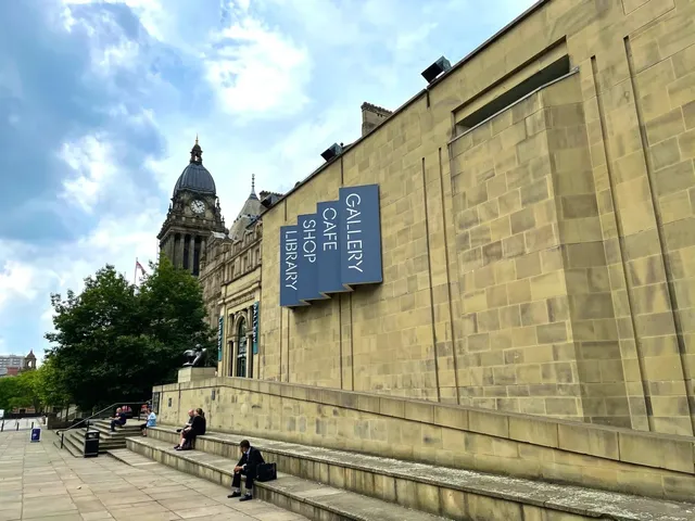 🇬🇧 Leeds Day Trip: Art, Aristocrats & Amazing Thai Food! 🎨🏰🍜