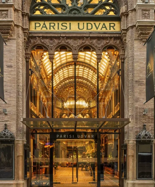 In Budapest! This budget hotel is already next level. 😍